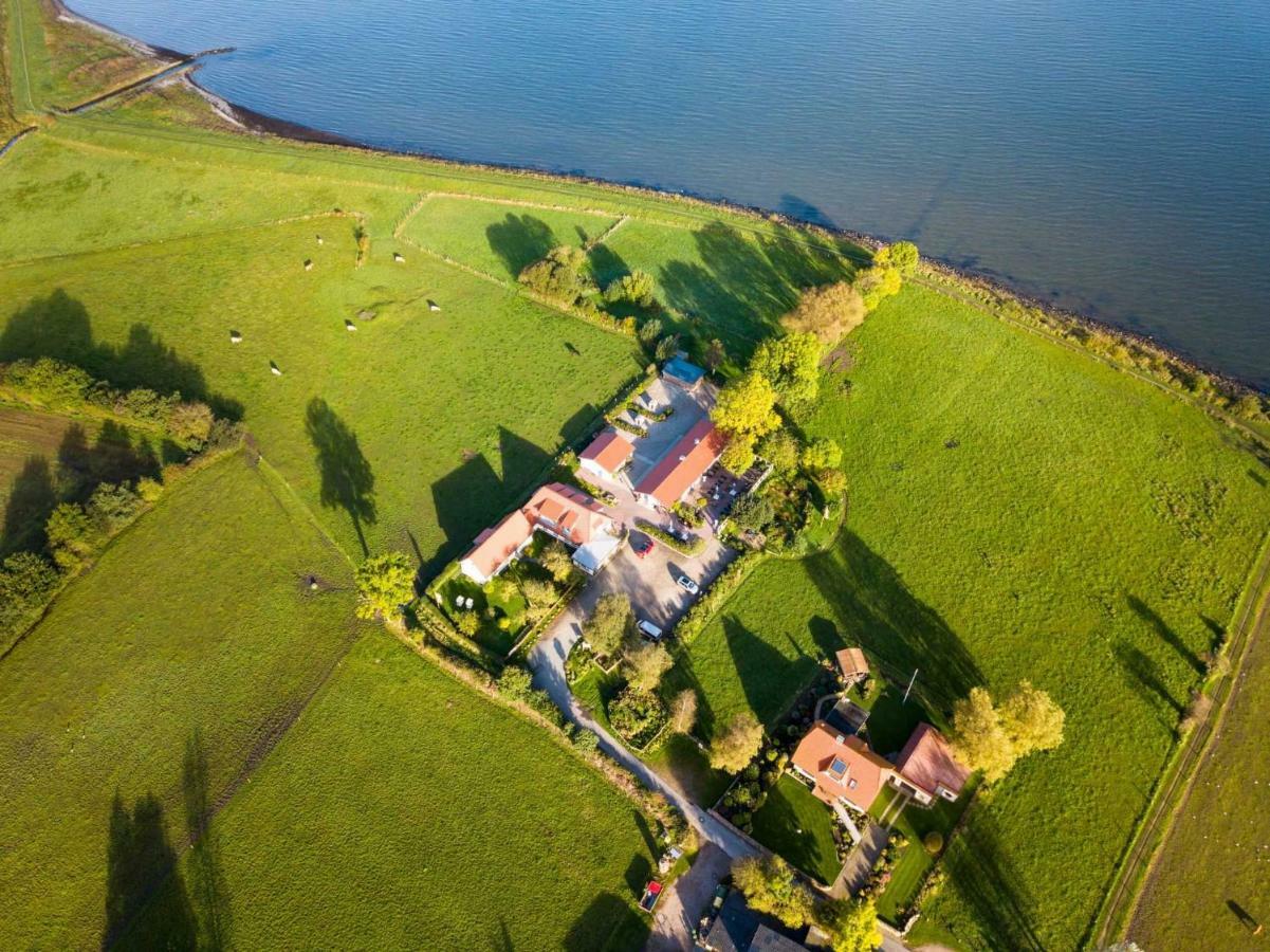 Ostseehotel Hunhoi Niesgrau Buitenkant foto